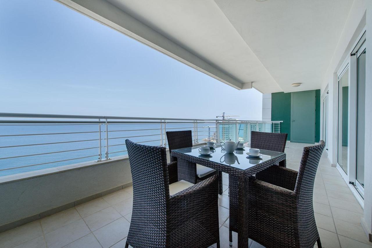 Seafront Luxury Incl Pool