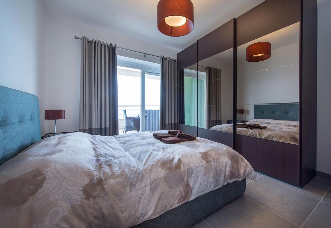 Apartment Seafront Luxury Incl Pool *