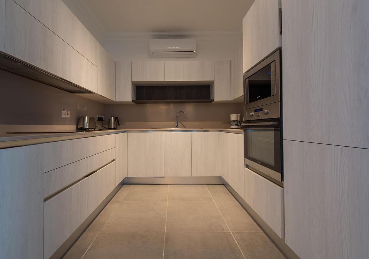 Seafront Luxury Incl Pool Sliema